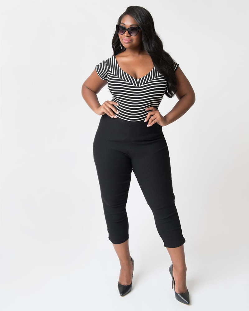 Unique Vintage 1950s Black High Waist Rachelle Capri Pants Black